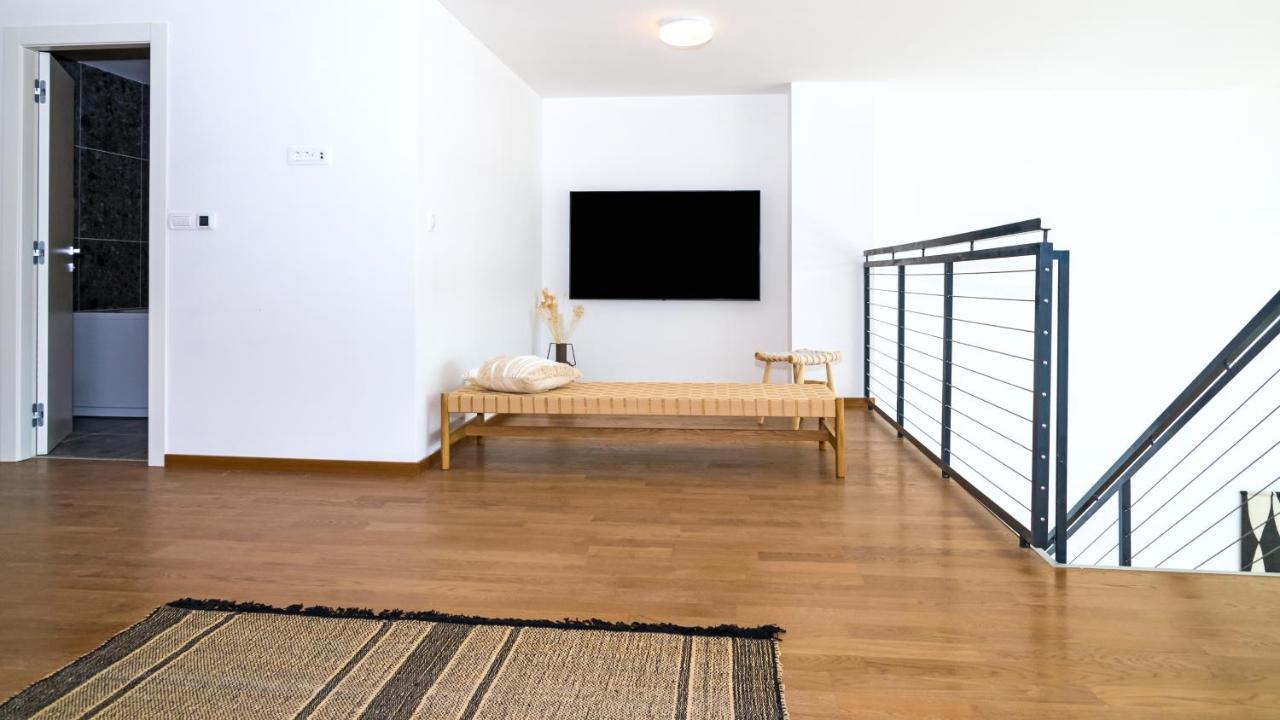 Rivus Apartments โอมิช ภายนอก รูปภาพ
